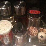 つけ麺 えん寺 - 卓上の調味料