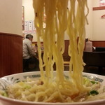 日高屋 - 野菜たっぷりタンメン500円 麺アップ