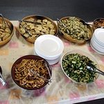 麺ごころ - 惣菜バイキング。