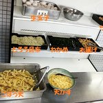 麺ごころ - トッピングも食べ放題。