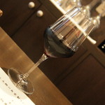 ワインバー バッカス - ネロ・タヴォラ・シチリア（グラス・５００円）２０１６年１０月