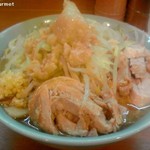 ラーメン BooBoo太郎。 - 小ラーメン(豚2枚) 「ニンニクアブラカラメ」(740円)