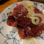 天史朗鮨 - キキハダ鮪の血合い　ニンニクと生姜と葱で…　たまりません！