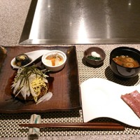 鉄板ダイニング織部 - 別の日のハンバーグランチ、お勧めのお肉添え