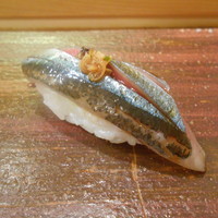 伊勢鮨 - 秋刀魚
