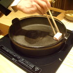 華蓮  - まずは「牛脂」を引いていく