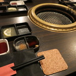 SATOブリアン - 4人でテーブル席へ