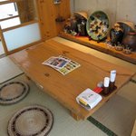 ぱいかじ - 沖縄民家をイメージした座敷席は、アットホームで温かな癒しの空間。第二の実家のようにリラックスできますよ。