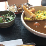 カレーの匠 - スパイシーカレーチキン750円税込
