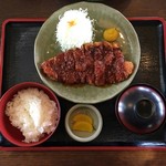 みそかつ 佳奈家 - 一番人気のみそかつ定食はボリューム満点♪