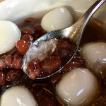 茶丈藤村 - 小豆とザクザク氷の食感が花マル