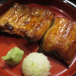 観光荘 - わさびとネギを乗せて食べます♪