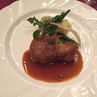 メインダイニングルーム 三笠 - ビーフカツレツはもも肉やと思うけど少しかたい(^o^;)