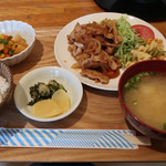 あぷりこっと - 日替わり定食（焼き肉) 880円