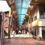 中華そば 光 - ジョイフル三ノ輪商店街の入り口