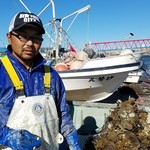 Kakigoya Akkeshi Suisan - かき漁師さんの一人 南谷さん。毎日いい牡蠣を届けてくれています。
