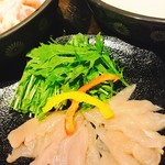 Torindoruhi - 鶏しゃぶ  独自のスープとごま油と塩で！