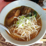 王ちゃんの中華 - 角煮スタミナ湯麺