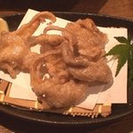 三間堂 - 鶏皮のから揚げ