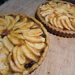 ピッツェリア トラットリア マーレルナ - 紅玉＆柿のタルト