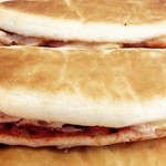 窯出しぱん工房　ロンパル - 料理写真:ローストチキンパニーニ ¥200