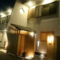 すし処 睦月 - 和の情緒あるお店入口