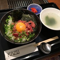 焼肉家 KAZU 神楽坂 - ローストビーフ丼(キムチ スープ付き)¥980
