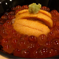 かね七商店　鮨ひろ喜 - いくらウニ乗せ丼（ミニ）