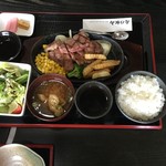 肉の松山 - A5和牛サーロインステーキ　　\2700