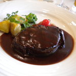 ヴェル・ボワ - 牛ヒレ肉のポートワイン煮込