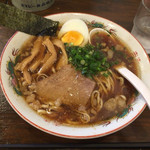 醤油ラーメン かまやつ - 