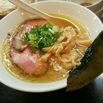 浜田山 - 塩ラーメン750円