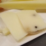 BIRRERIA KAPPA - イタリア産チーズ盛合せ