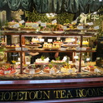 Hopetoun Tea Rooms - ショーウインドウ