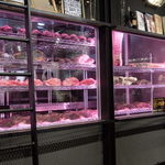 熟成肉LAB DA★BUTCHERS - 店内から見える熟成庫
