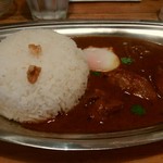 路地裏カレー Tiki - スパイスMAXチキンカレー with 温玉