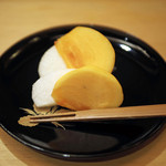 赤坂 詠月 - 有りの実（梨の実）と柿