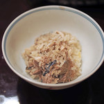 赤坂 詠月 - 釧路産の秋刀魚の炊き込みご飯（新米、あきたこまち）、身とワタのご飯