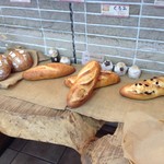窯出しぱん工房　ロンパル - 天然酵母パン各種  ''田舎パン(カンパーニュ)＂プレーン＂＂くるみ＂＂ぶどう＂