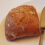 デジーノ - クルミとライ麦のパン