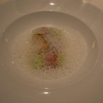 メゾン ポール・ボキューズ - スズキに貝のソースとツブ貝のキャベツ巻き