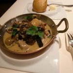 メゾン ポール・ボキューズ - 青首鴨のつけ合わせ　茸と栗のフリカッセ