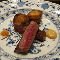 銀座うかい亭 - 黒毛和牛ランプステーキ♪インカの目覚め。カラシとお醤油の粉末をつけていただきました。