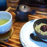菓匠 星野 - 和栗のモンブラン＆日本茶