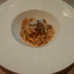 ラ テッラ - 平打ちパスタタリオリーニ ポルチーニ茸のソース
