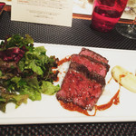 ラトリエ ドゥ ジョエル・ロブション - 和牛バヴェット なめらかなポテトピュレを添えて  最高に最高に美味しかった(;_;)