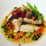 ラトリエ ドゥ ジョエル・ロブション - スズキのプランシャ焼き アーティーチョークのバリグール風 もはやスズキのポテンシャルを超えた美味しすぎるふっくらスズキでした♡