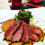 ラトリエ ドゥ ジョエル・ロブション - マグレ鴨のロースト 玉蜀黍のガレットを添えて 大好きなペリグーソースで嬉しかった(๑˃̵ᴗ˂̵)