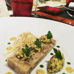 ラトリエ ドゥ ジョエル・ロブション - やさしく火を入れた豚のプレッセ グリビッシュソースを添えて 最高美味しかった(๑˃̵ᴗ˂̵)