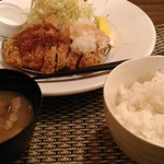 トントン - 山崎ポーク　ロースカツ定食